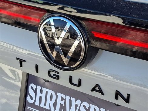 New 2026 Volkswagen Tiguan SE R-Line image 12