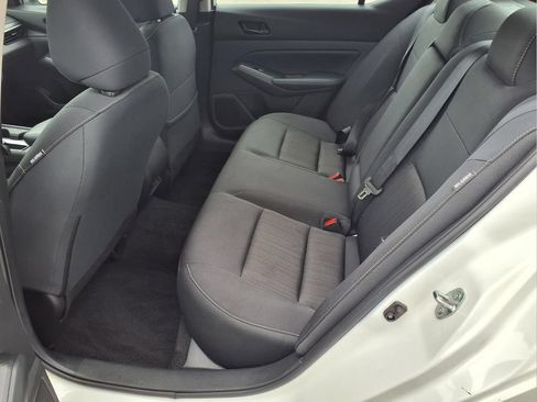 Used 2025 Nissan Altima 2.5 SV FWD image 23