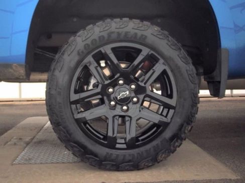 Used 2024 Chevrolet Silverado 1500 LT Trail Boss w/ Protection Package AWD/4WD image 17