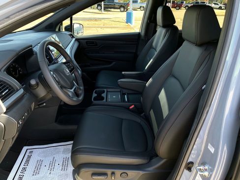 Used 2025 Honda Odyssey Sport-L image 10