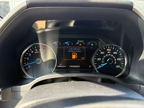 Used 2017 Ford F150 Lariat RWD image 9