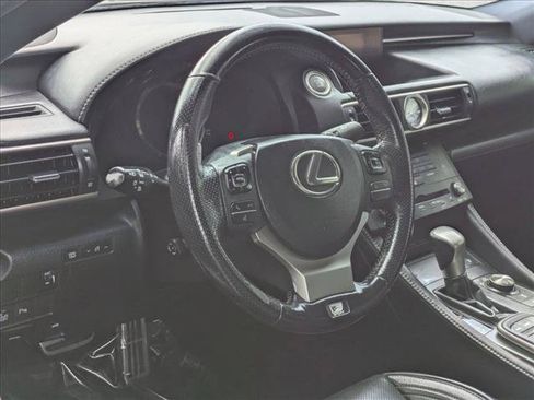 Used 2016 Lexus RC 200t RWD image 10