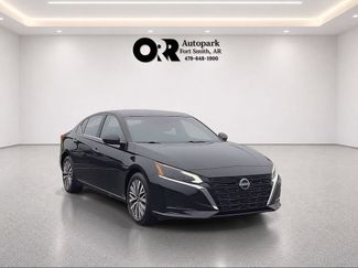 Used 2025 Nissan Altima 2.5 SV FWD video 1