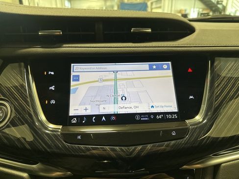 Used 2025 Cadillac XT6 Premium Luxury w/ Technology Package image 28