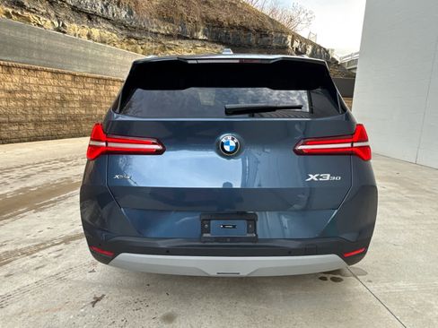 Certified 2025 BMW X3 xDrive30i w/ Premium Package image 4