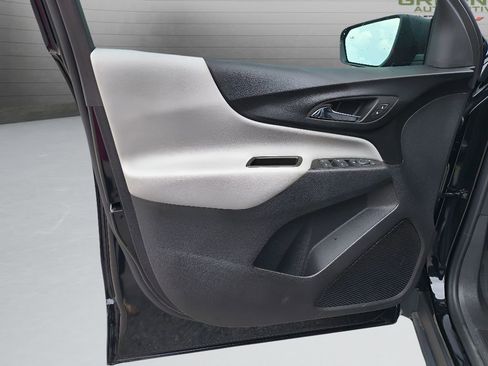 Used 2024 Chevrolet Equinox LS w/ LS Convenience Package FWD image 10