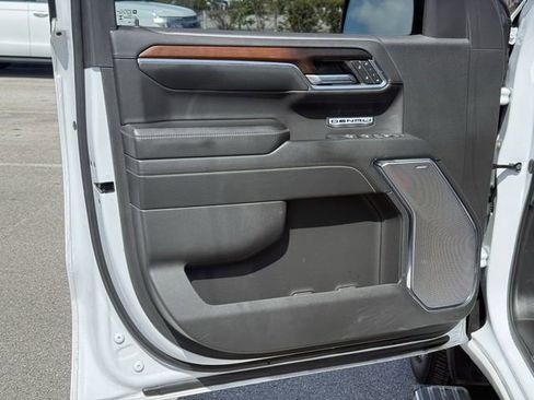 Used 2024 GMC Sierra 1500 Denali w/ Denali Reserve Package image 34