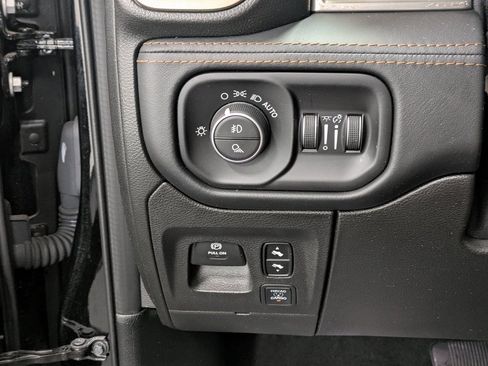 Used 2019 RAM 1500 Limited image 21