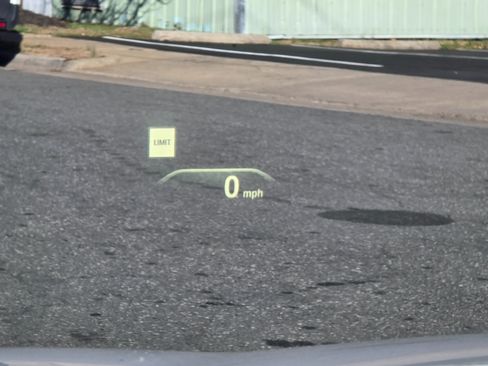 Used 2018 BMW 530e xDrive image 32