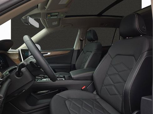 Used 2024 Volkswagen Atlas SE w/ Panoramic Sunroof Package image 14