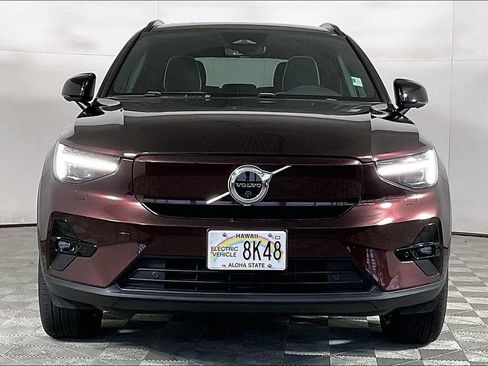Used 2023 Volvo XC40 Recharge Ultimate w/ Protection Package Premier AWD/4WD image 2