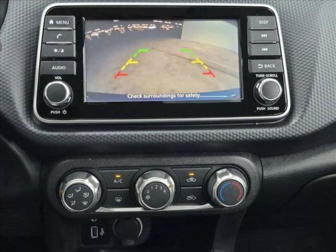 Used 2023 Nissan Kicks S FWD image 13
