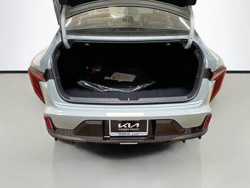 New 2025 Kia K4 GT-Line image 25