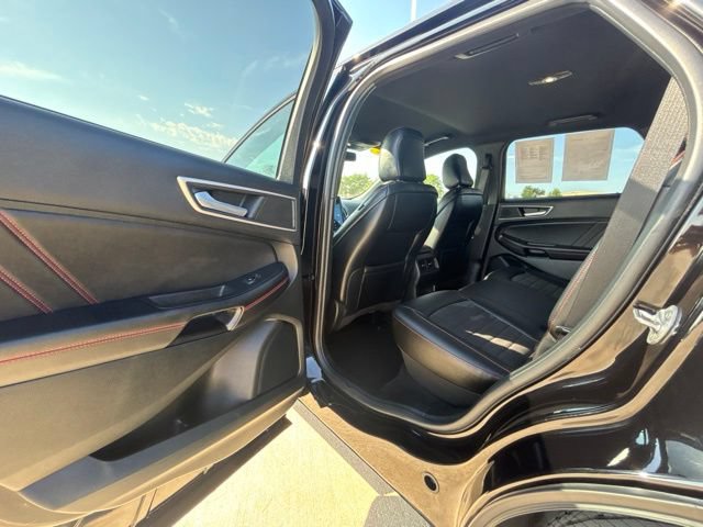 Used 2022 Ford Edge ST-Line AWD/4WD image 18