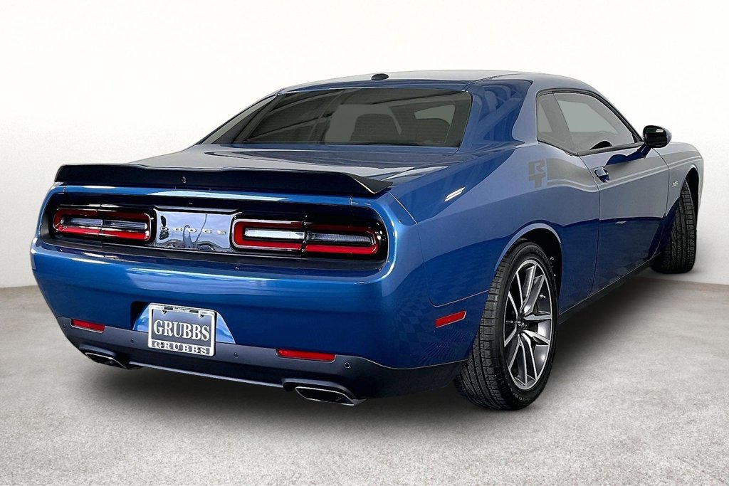 Used 2023 Dodge Challenger R/T RWD image 2