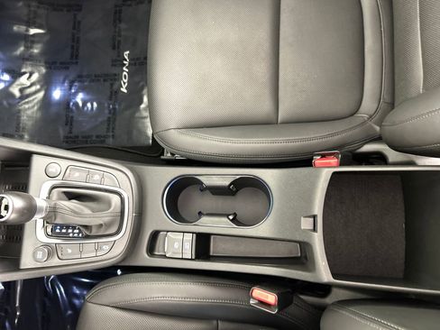 Certified 2022 Hyundai Kona Limited image 15
