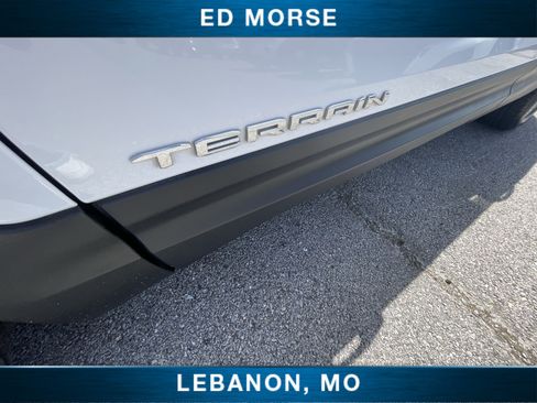 Certified 2024 GMC Terrain SLT AWD/4WD image 29