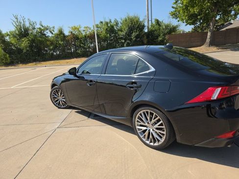 Used 2016 Lexus IS 200t w/ Navigation System Package RWD image 4