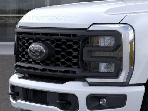 New 2025 Ford F350 Lariat w/ Lariat Ultimate Package image 17