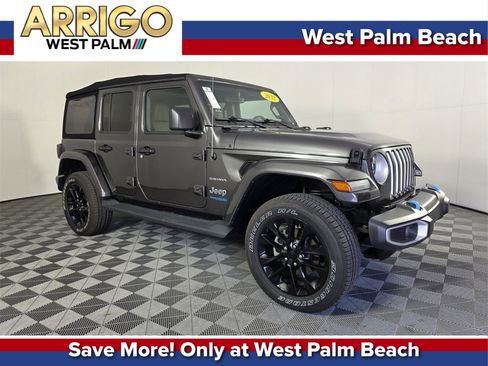 Used 2022 Jeep Wrangler Unlimited Sahara image 1