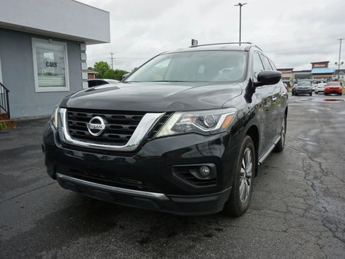Used 2020 Nissan Pathfinder SV w/ Cargo Package FWD image 1