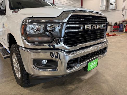 Certified 2019 RAM 2500 Big Horn AWD/4WD image 2