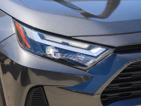 Certified 2024 Toyota RAV4 XLE FWD image 4