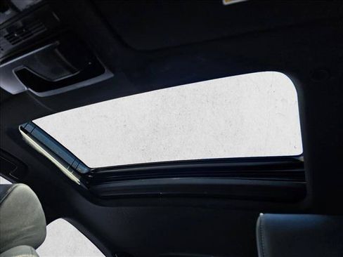Used 2018 Honda Accord Sport image 27