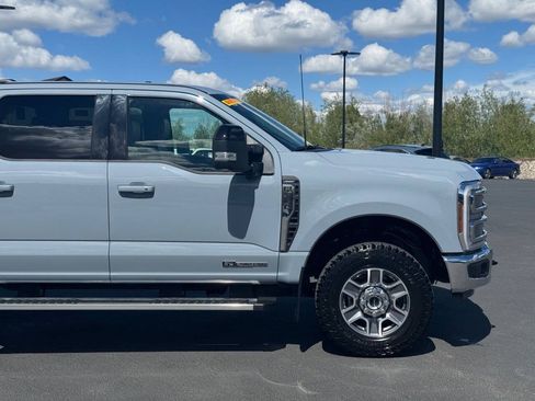 Used 2025 Ford F350 Lariat AWD/4WD image 4
