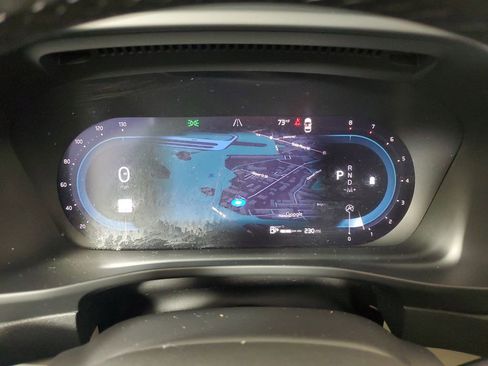 Certified 2025 Volvo XC40 B5 Plus image 29