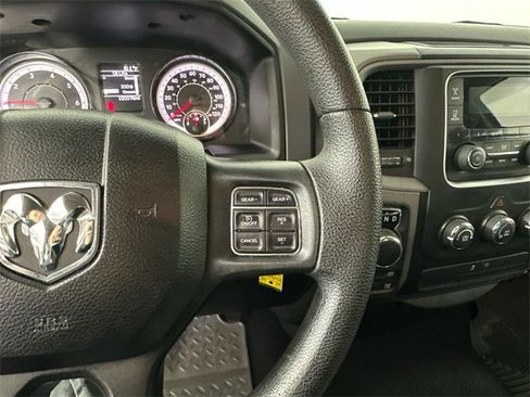 Used 2017 RAM 1500 Express image 24