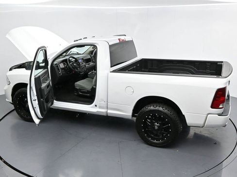 Used 2015 RAM 1500 Express AWD/4WD image 30