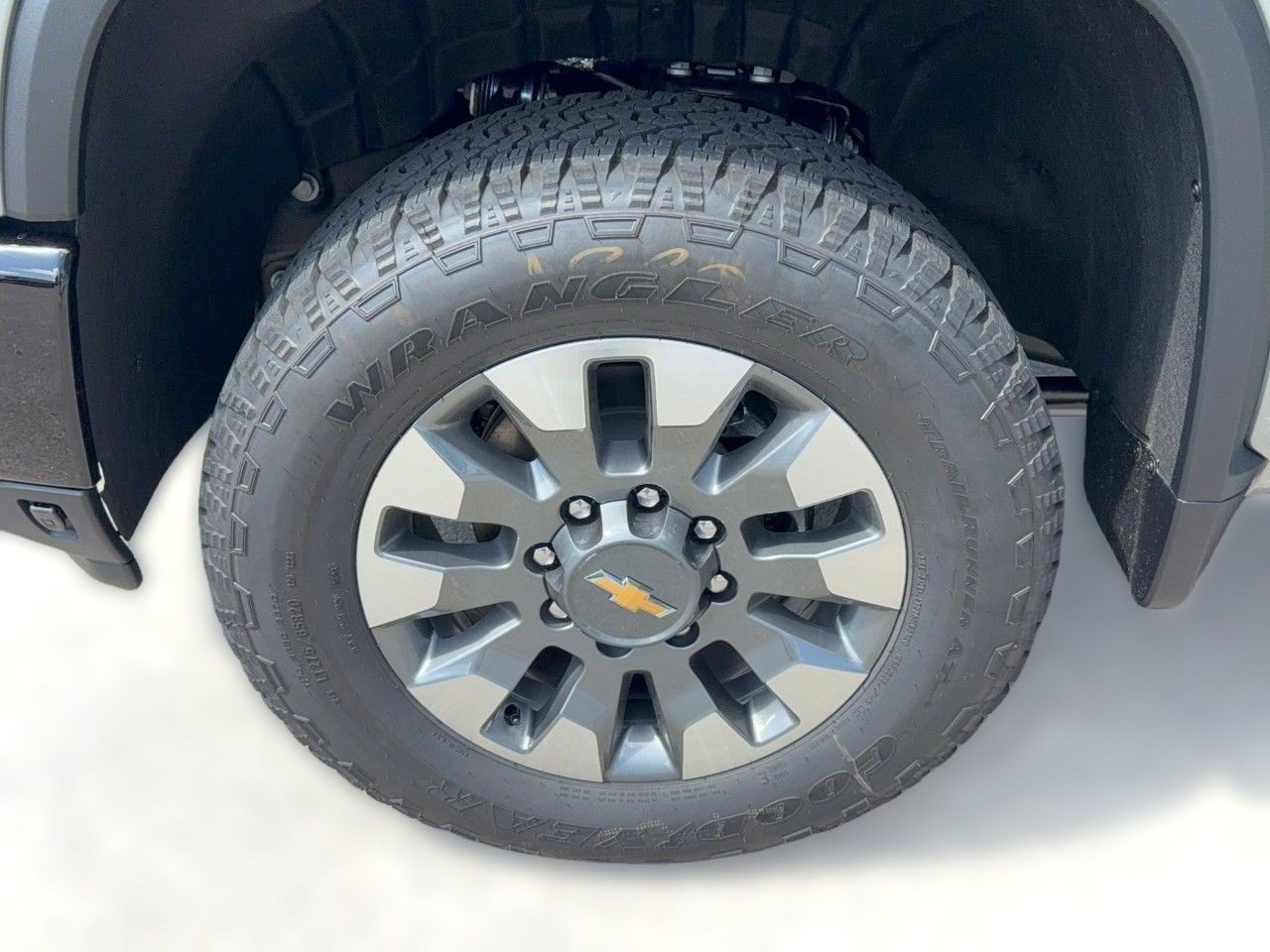 New 2026 Chevrolet Silverado 2500 Custom w/ Custom Value Package AWD/4WD image 13