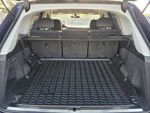 Used 2023 Audi Q7 3.0T Prestige image 16