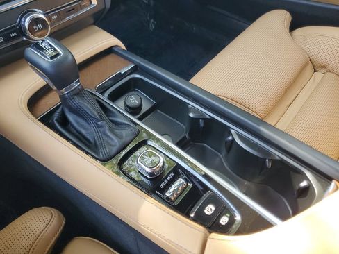 Used 2017 Volvo S90 T6 Inscription w/ Vision Package AWD/4WD image 27