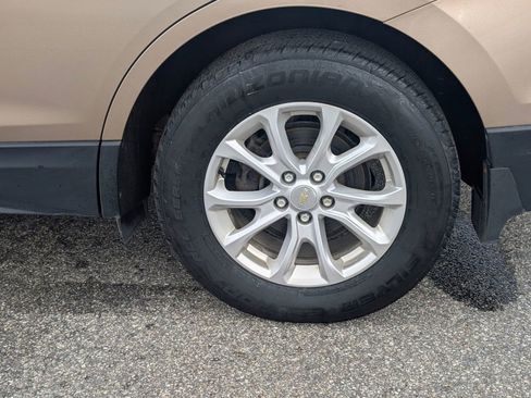 Used 2018 Chevrolet Equinox LT image 33