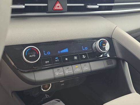 New 2026 Hyundai Elantra Sport FWD image 31