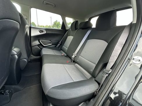 Used 2023 Kia Soul LX FWD image 21