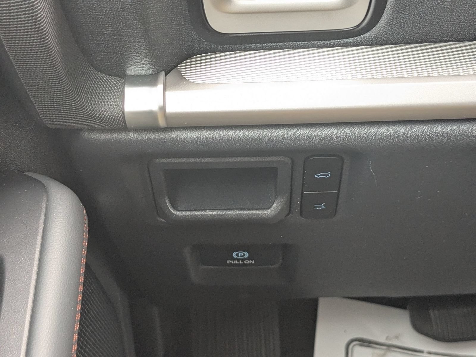 Used 2025 Ford Expedition Active RWD image 16