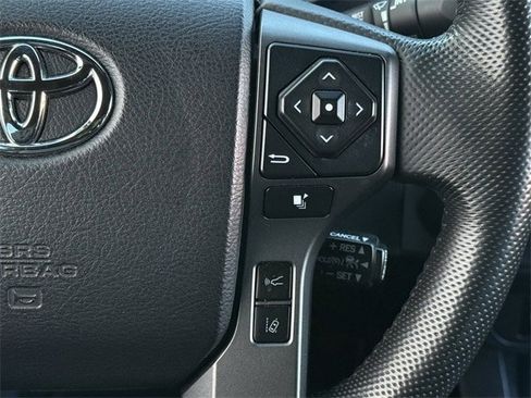 Used 2022 Toyota Tacoma TRD Off-Road w/ Technology Package image 16