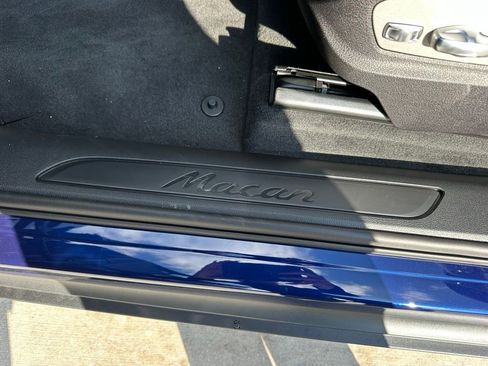 Used 2026 Porsche Macan image 22