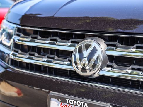 Used 2019 Volkswagen Atlas SE w/ Towing Package FWD image 12