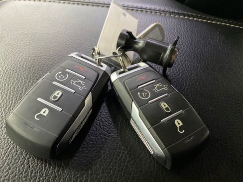 Used 2021 RAM 1500 Laramie image 37