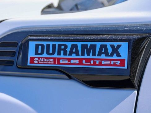 Used 2025 GMC Sierra 2500 AT4 AWD/4WD image 8