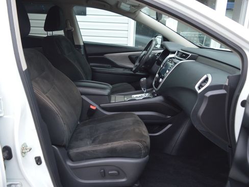 Used 2016 Nissan Murano SV AWD/4WD image 16