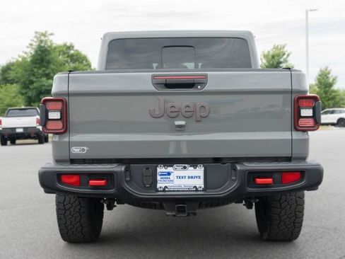 Used 2021 Jeep Gladiator Rubicon AWD/4WD image 8