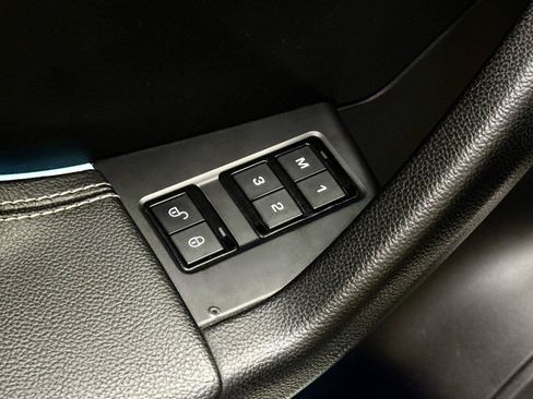 Used 2018 Jaguar F-PACE R-Sport AWD/4WD image 12