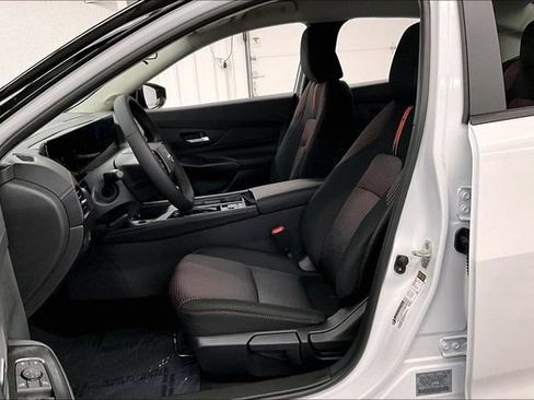 New 2026 Nissan Sentra SR w/ Floor Mat Package FWD image 10