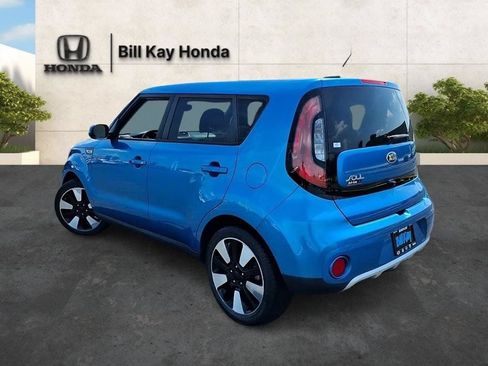 Used 2018 Kia Soul + FWD image 6