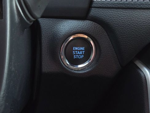 Certified 2022 Toyota RAV4 XLE AWD/4WD image 18